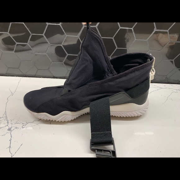 Men’s Nike Komyuter PRM Size 10.5 - Picture 5 of 8